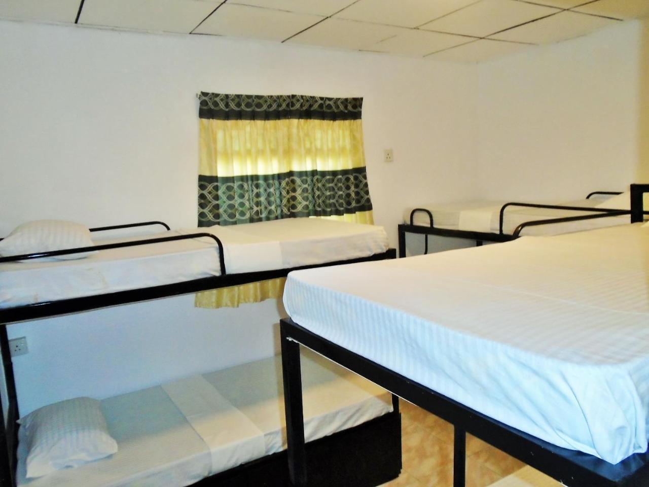 Ceylon Hostel-Galle Унаватуна Экстерьер фото