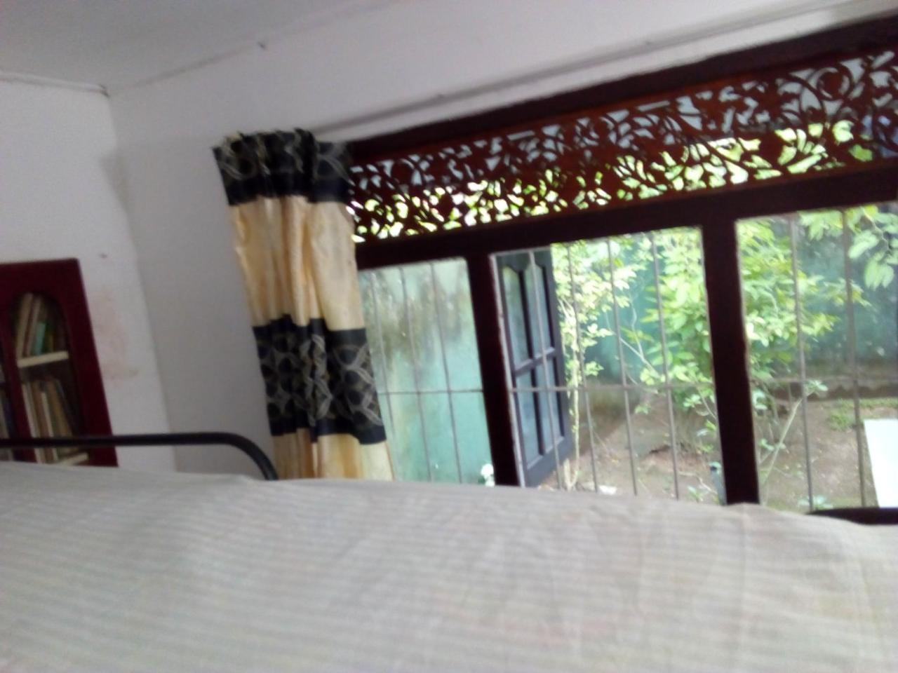 Ceylon Hostel-Galle Унаватуна Экстерьер фото