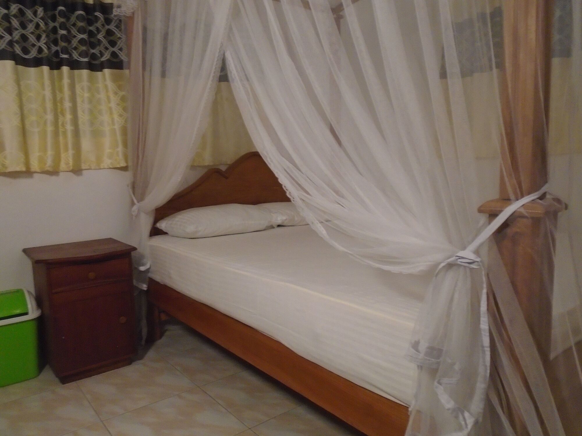 Ceylon Hostel-Galle Унаватуна Экстерьер фото